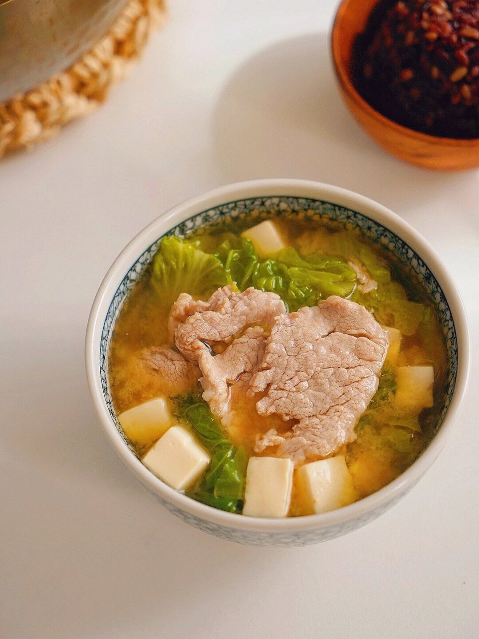 有肉有菜|味噌白菜豆腐瘦肉汤 滑嫩鲜!