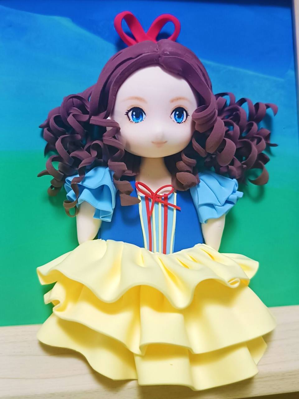 每日一手工|超轻粘土 胖乎乎的白雪公主 第四个作品,超轻粘土真好玩.