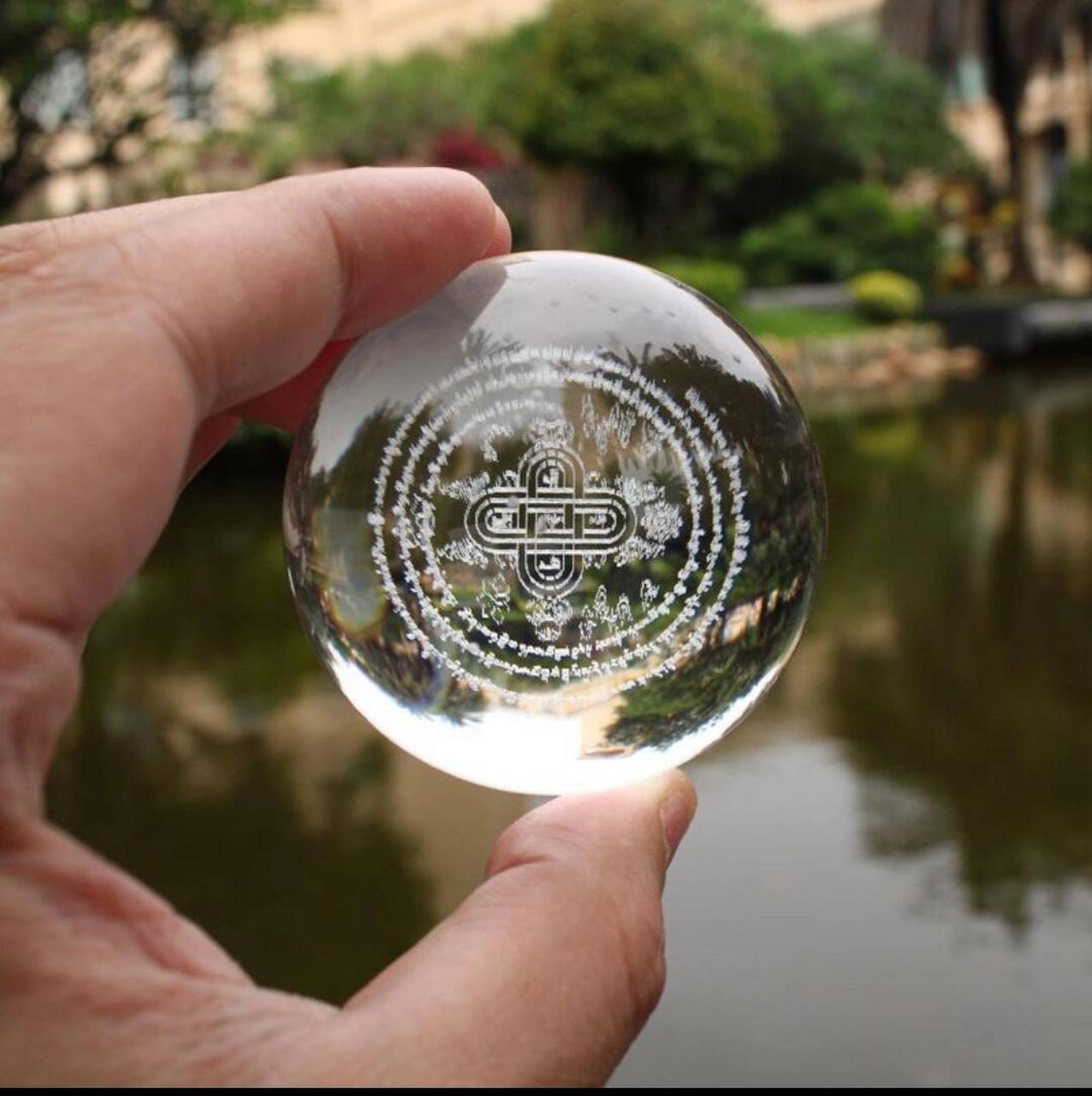 龙王坛城上面的图案,看起立体,这个其实是异度空间,里面有龙族护法.