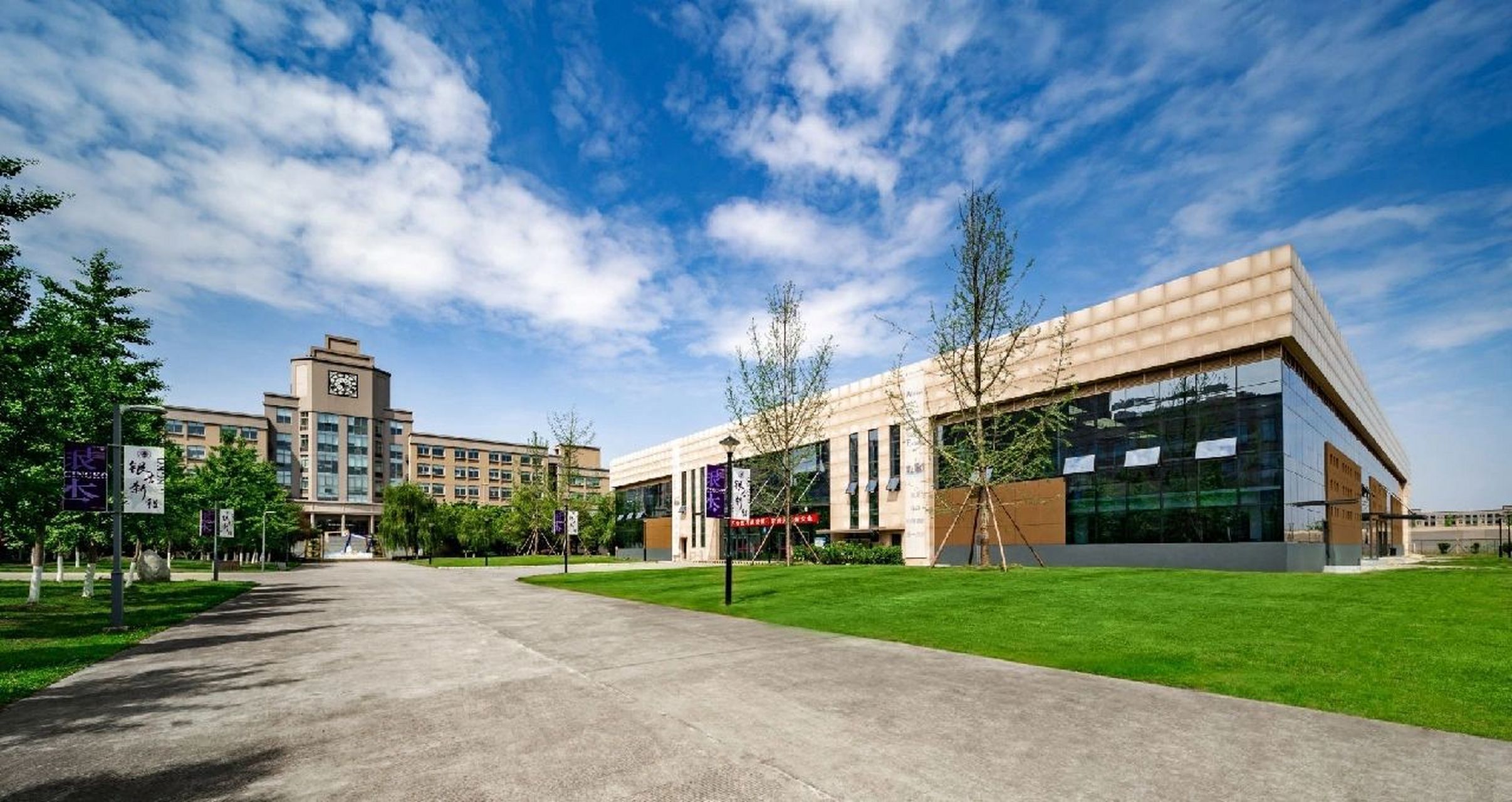 成都银杏酒店管理学院 成都银杏酒店管理学院新生群建立啦 提前恭喜