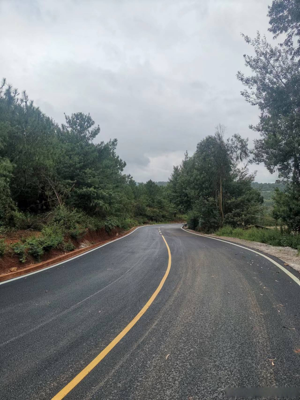 乡村振兴#【晋宁区推动农村公路高质量发展,为乡村振兴"加油"提速】