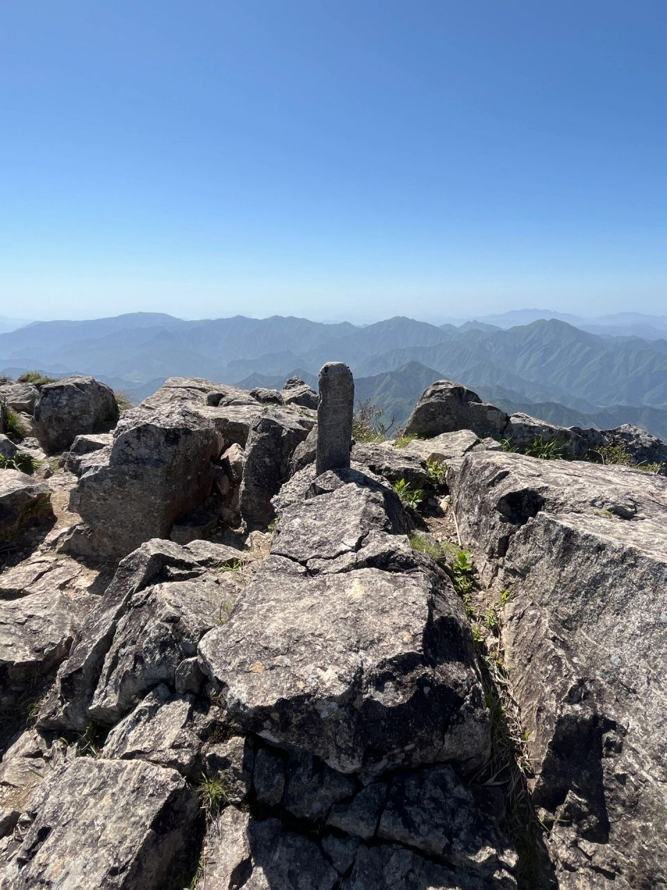 浙江最高的山峰图片