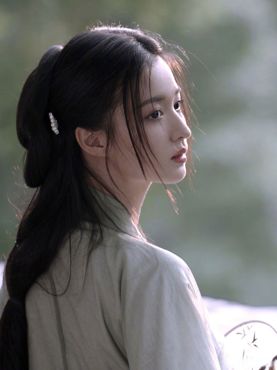 #王楚然古装提灯#王楚然其实很适合古装的调调!!要不然考虑下多接点古