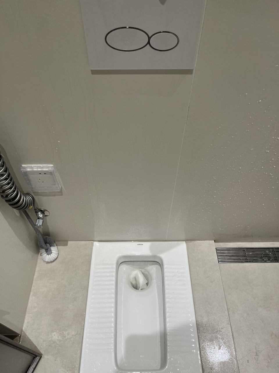 后悔装箭牌蹲便器 箭牌也是个老牌子,当时没多想就买了,结果这款好浅