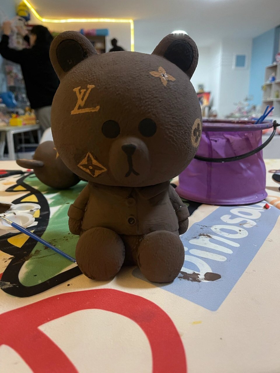 lv联名布朗熊90 68元就拥有了一个高级的"lv联名布朗熊",快来动起手