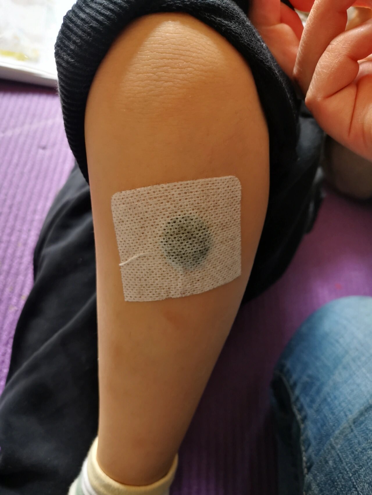 少儿春季生长贴的贴法,睡觉两个涌泉穴