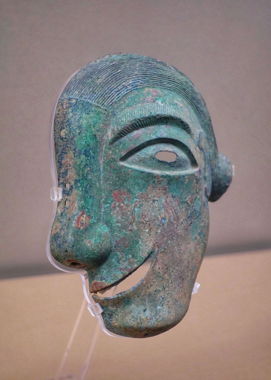 远古的立体派丨西周早期-面具 1993年河南平顶山应国墓地m232出土