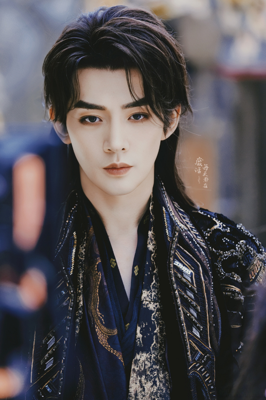 邓为有点姿色的!