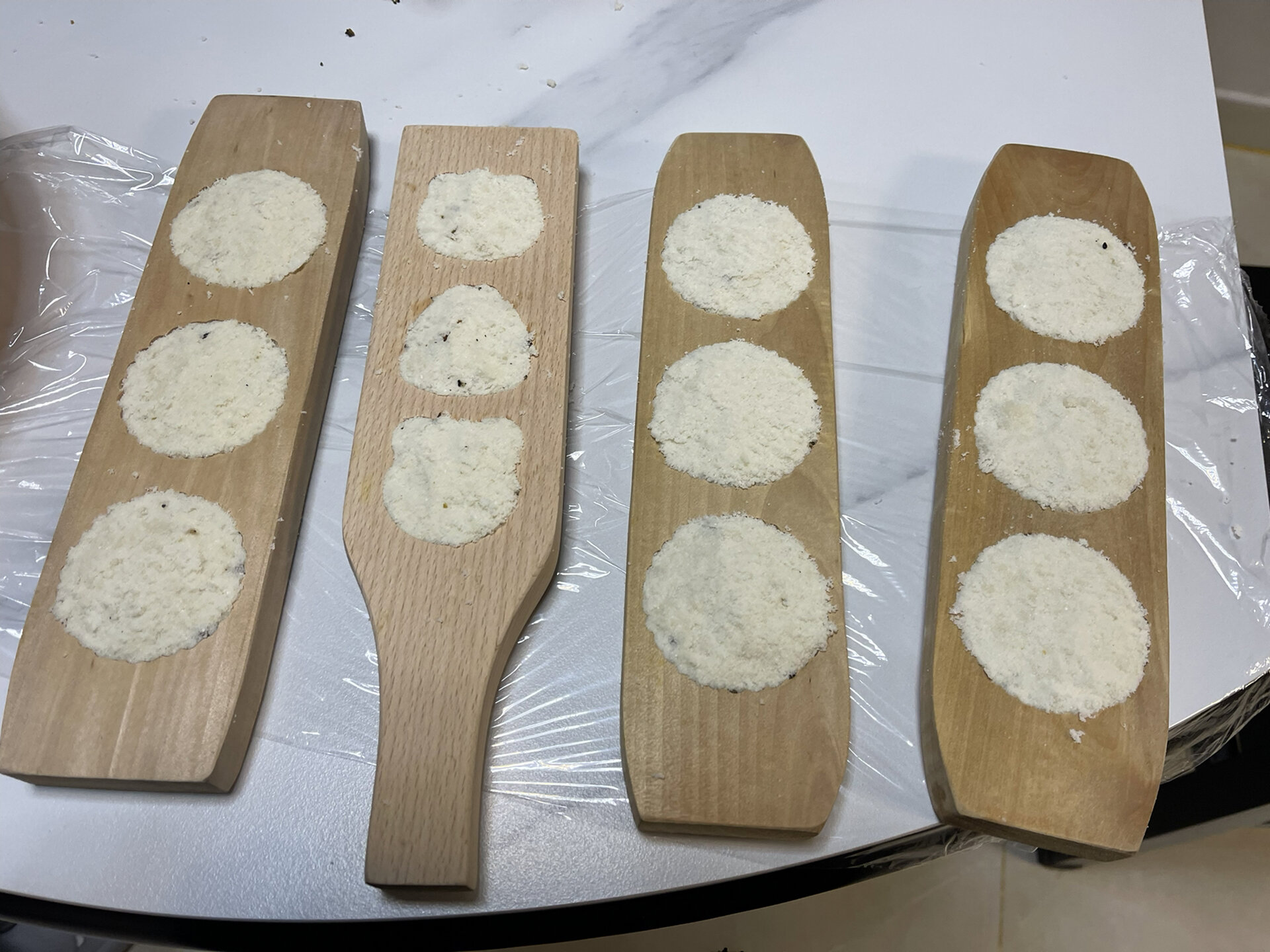 广西炒米饼,小时候只要过年才能吃上,现在什么时候想吃动手就能吃上了