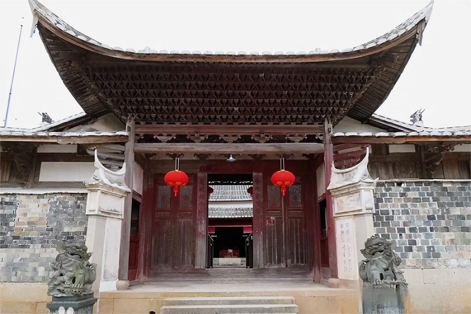 有福之州福游龙年座落在福建罗源县中房镇的陈太尉宫,正以其独特的