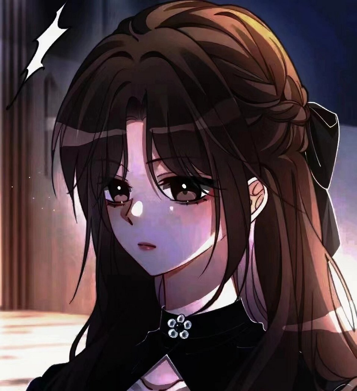 裴允歌花枝头像