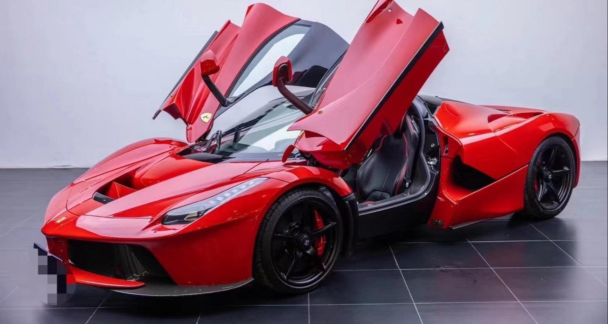 法拉利拉法3600万价格可谈,过户4次,实表5000公里,原版原漆.