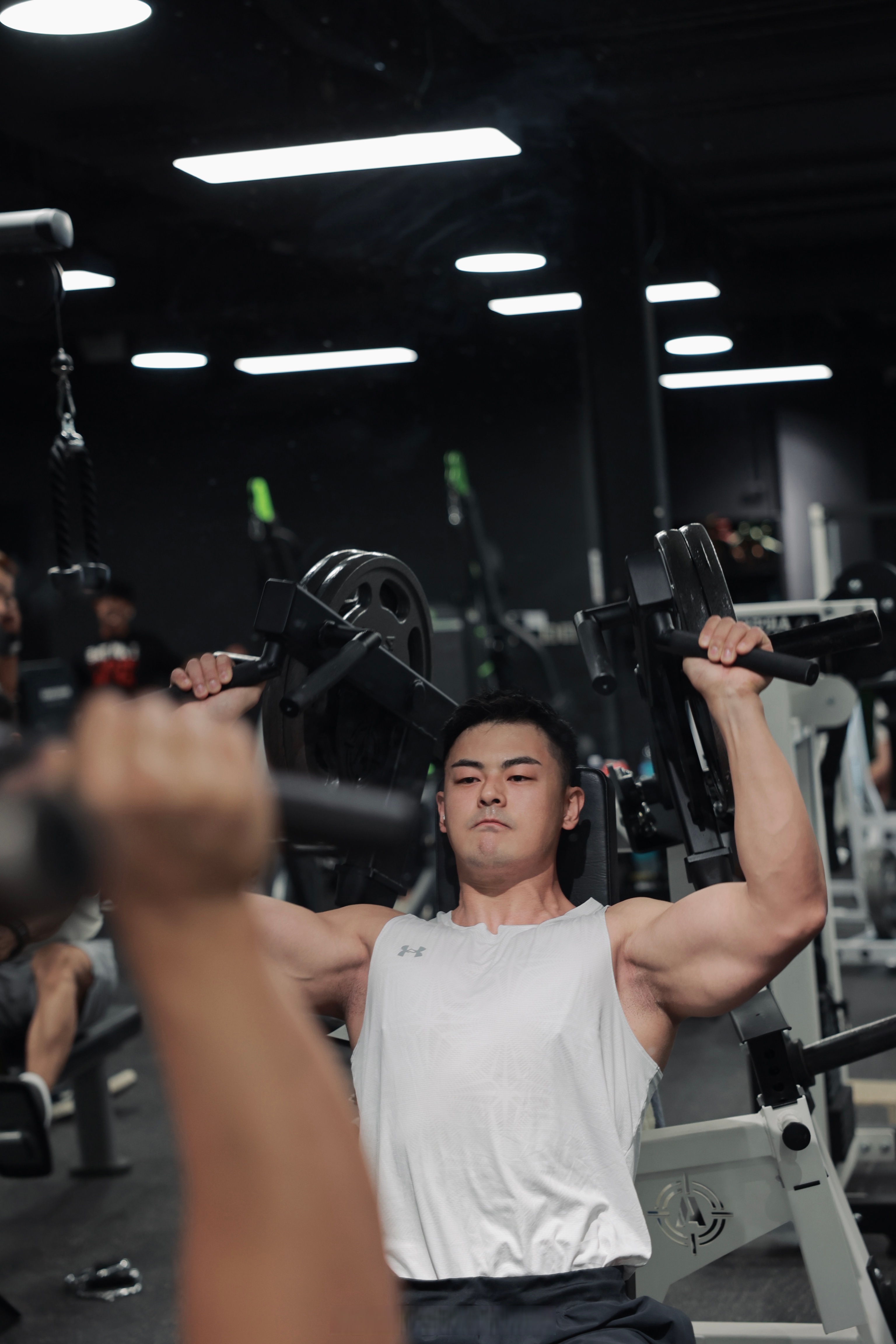 这都不是重点 肌肥大训练 最重要就是掌控节奏 记住你的目标是