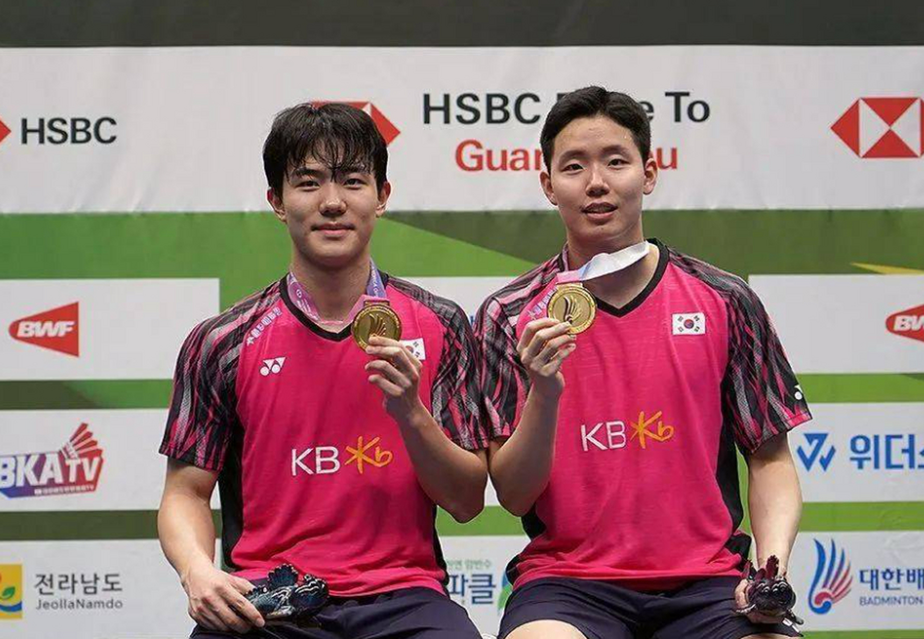 2023年韩国羽毛球公开赛#  去年的冠军是姜敏赫/徐承宰  大家觉得