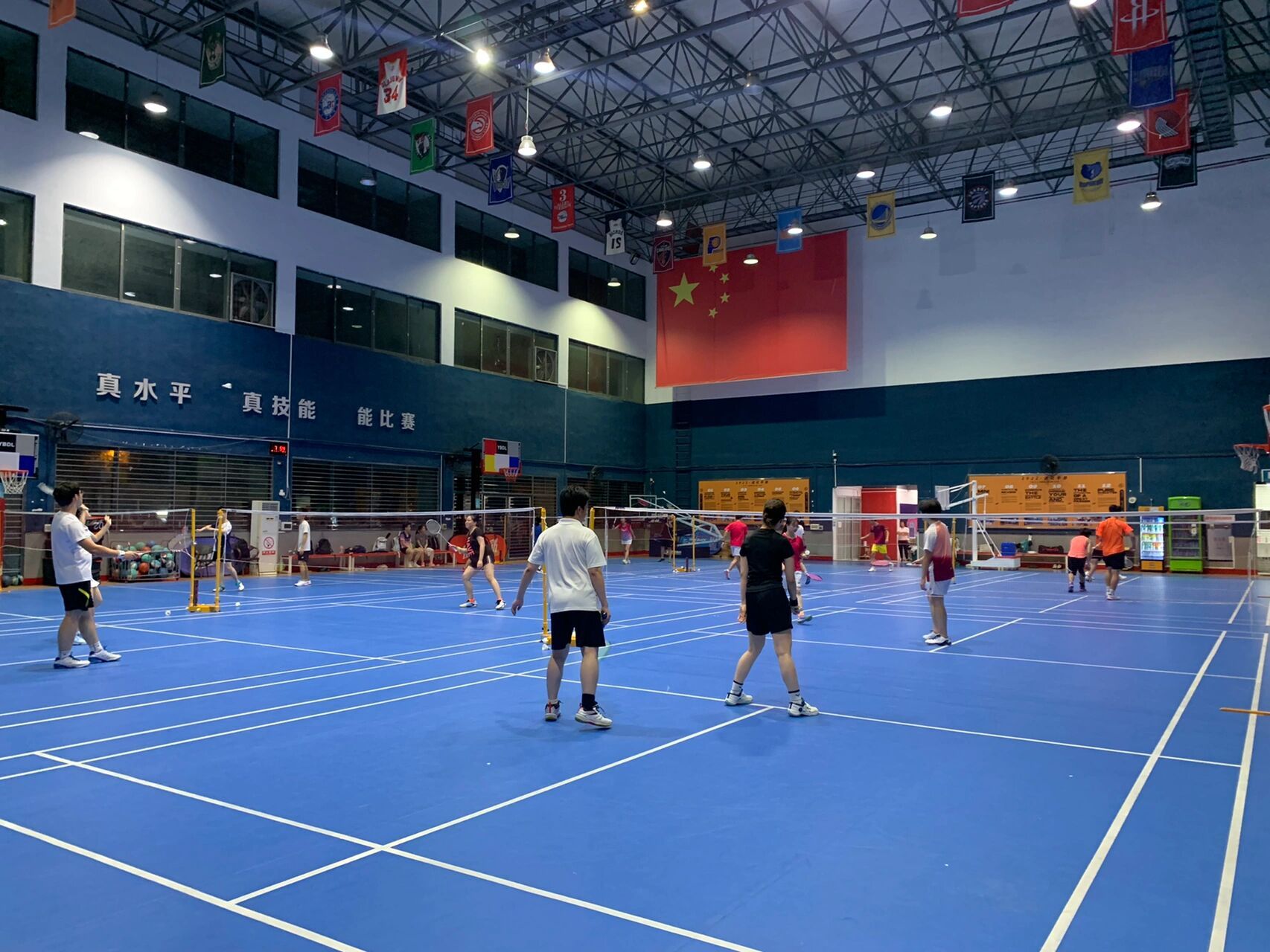 英东羽毛球馆"有空打球" 英东羽毛球馆终于重开啦!