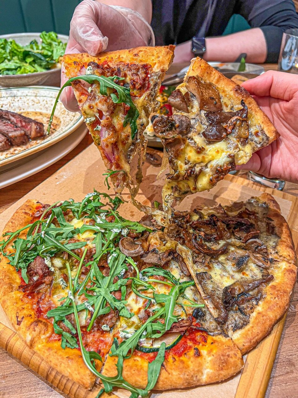 「叫板比萨(亮马桥官舍店)」 0299叫板比萨,在北京火了好多年了!