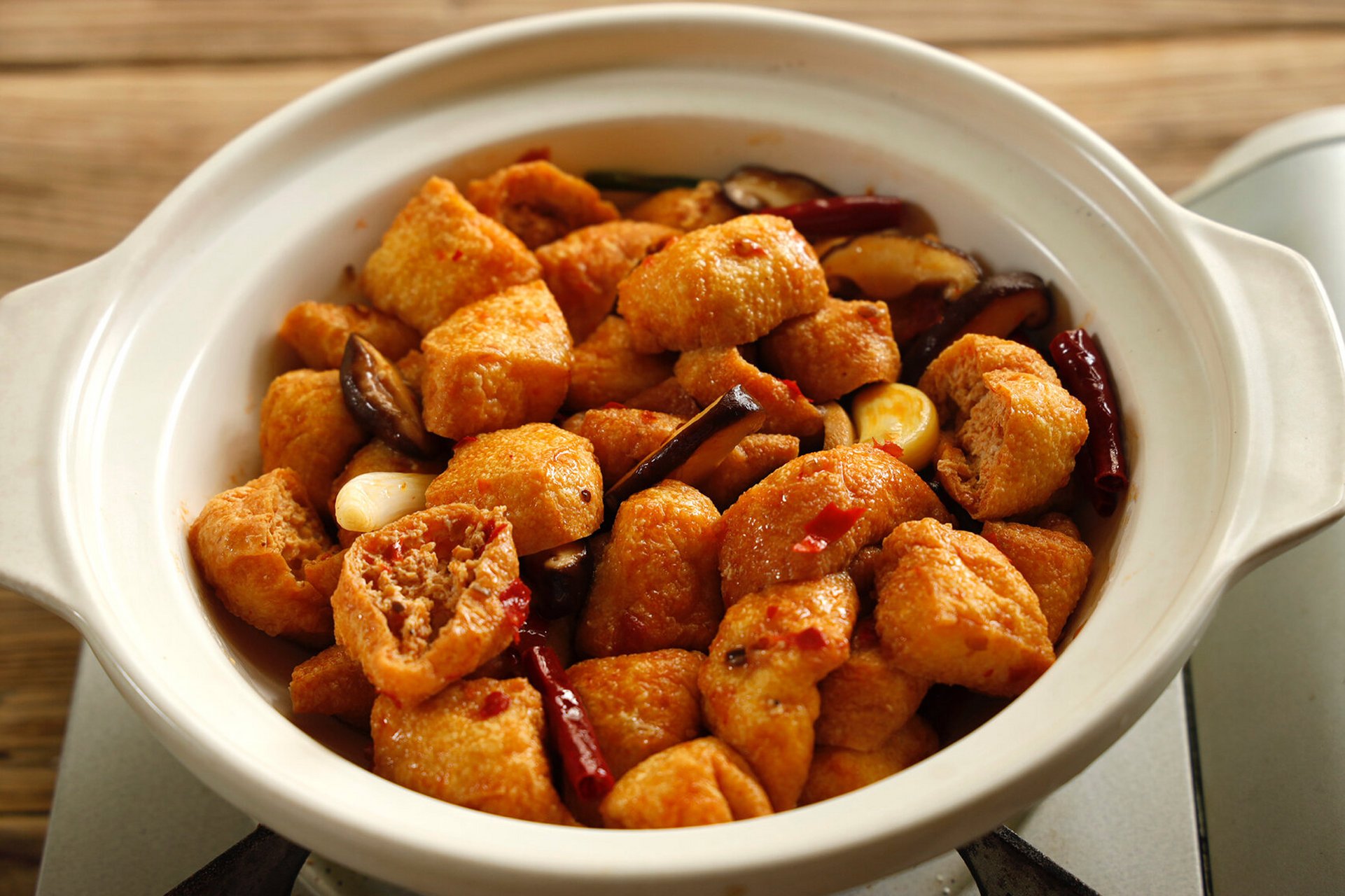 干饭人的福音97家常红烧油豆腐,好吃又简单 给大家分享一道相当下饭