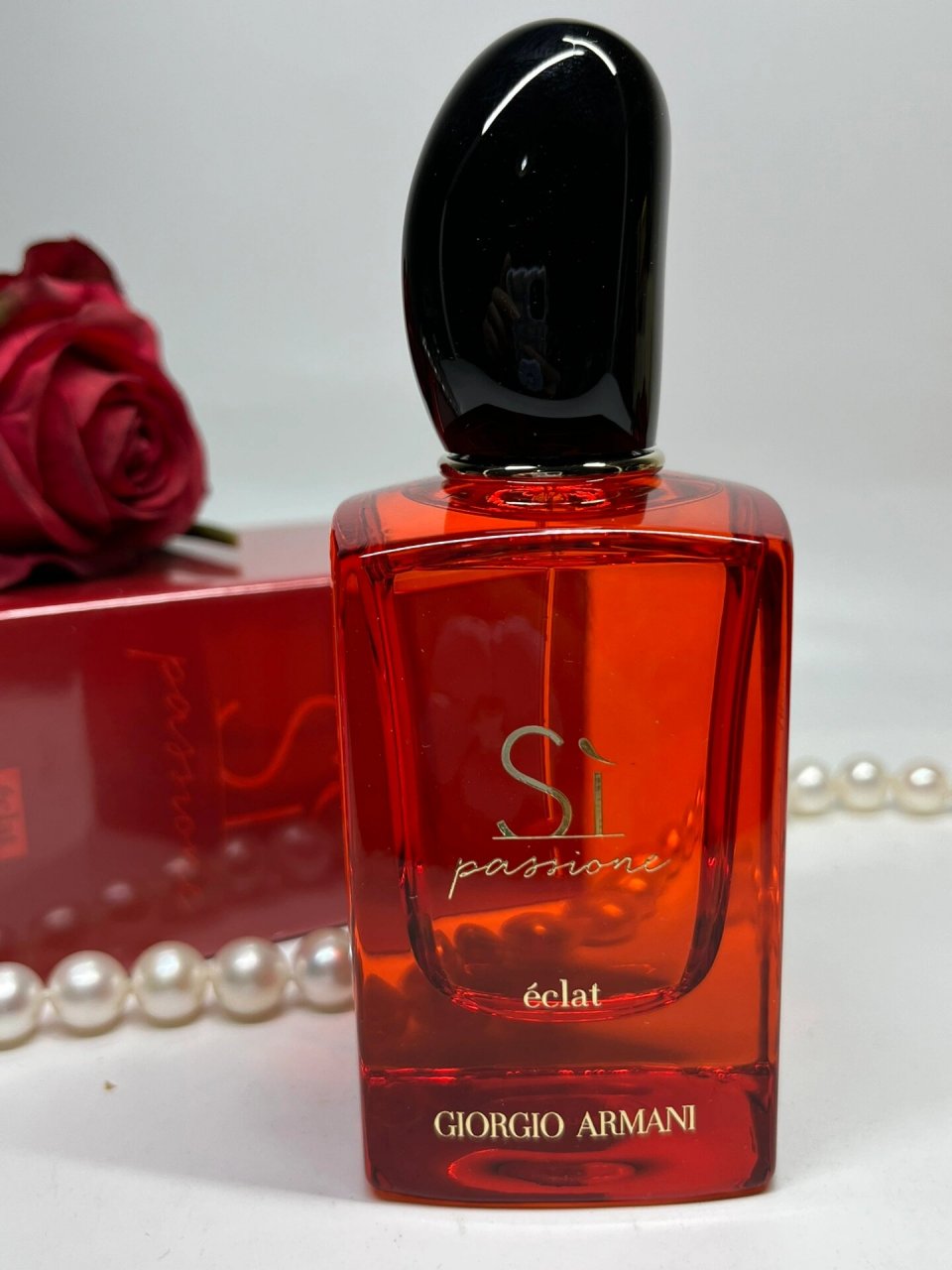 阿玛尼红挚爱si2022新款光耀版香水50ml 点头像右下角发信息.