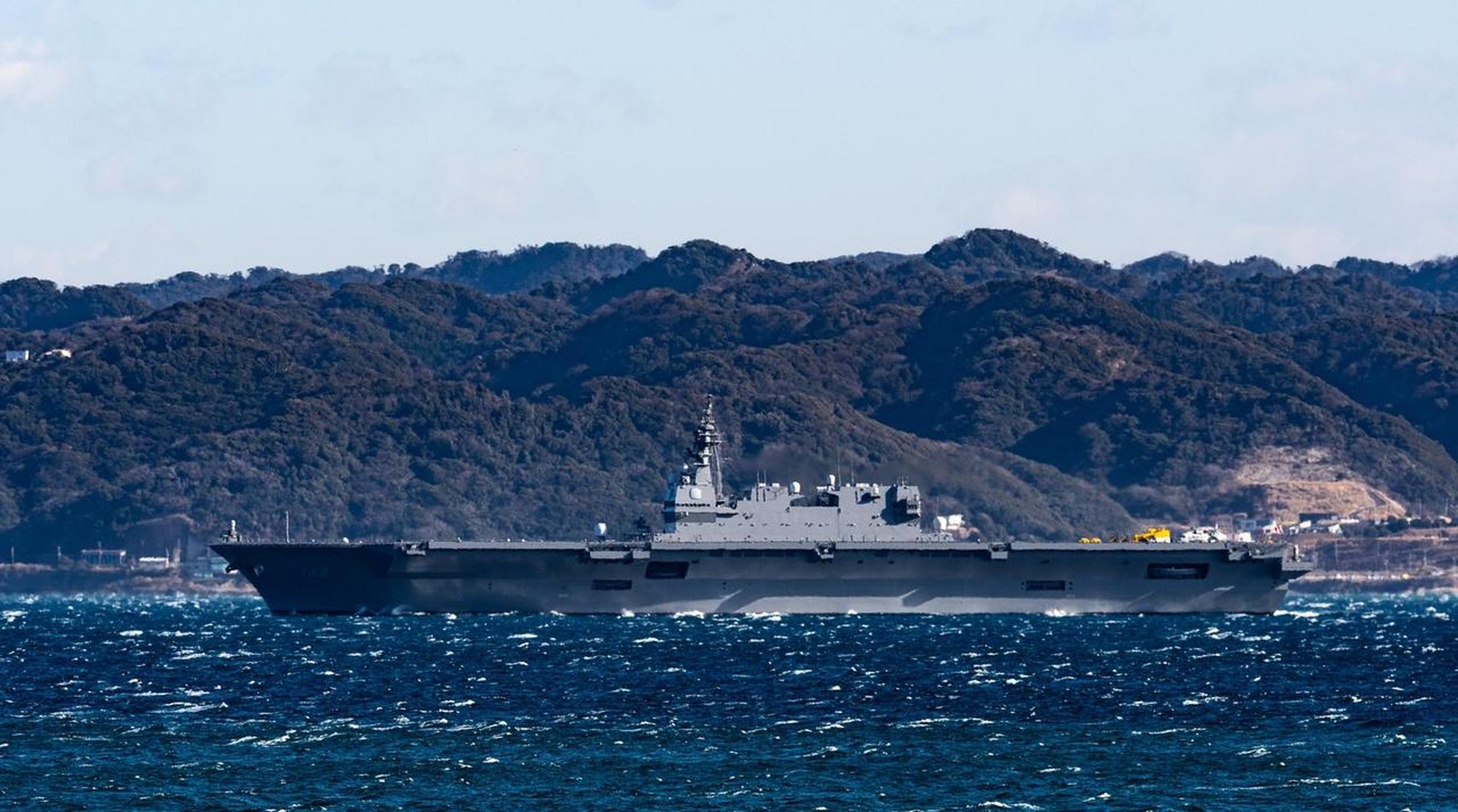 日本海自的出云号航母. 现在已经砍头换头过了,应该算作真的小航母了.