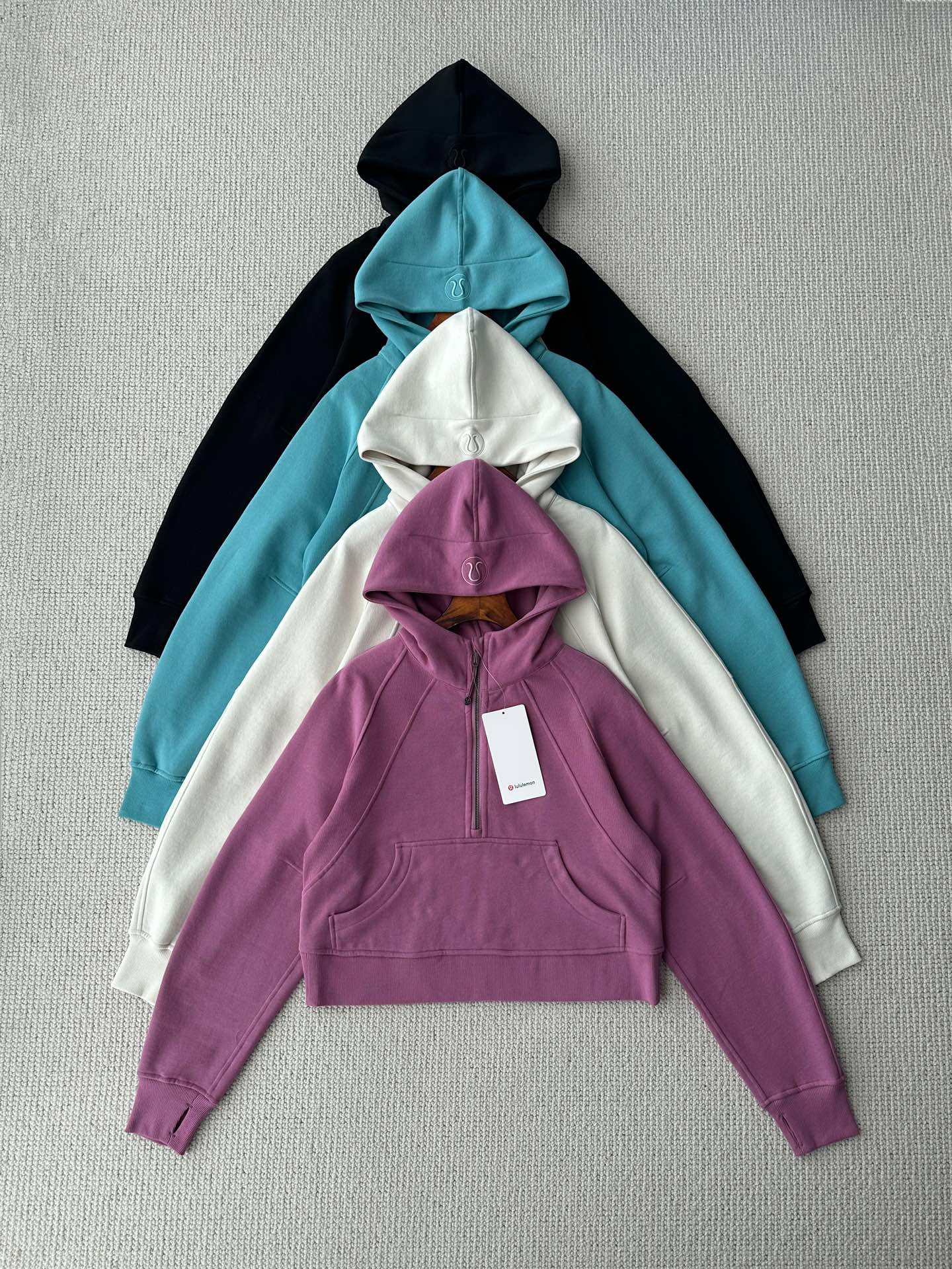 p460品牌方经典的scuba半拉链加绒卫衣,这是今年的新色,纯原,面料是棉