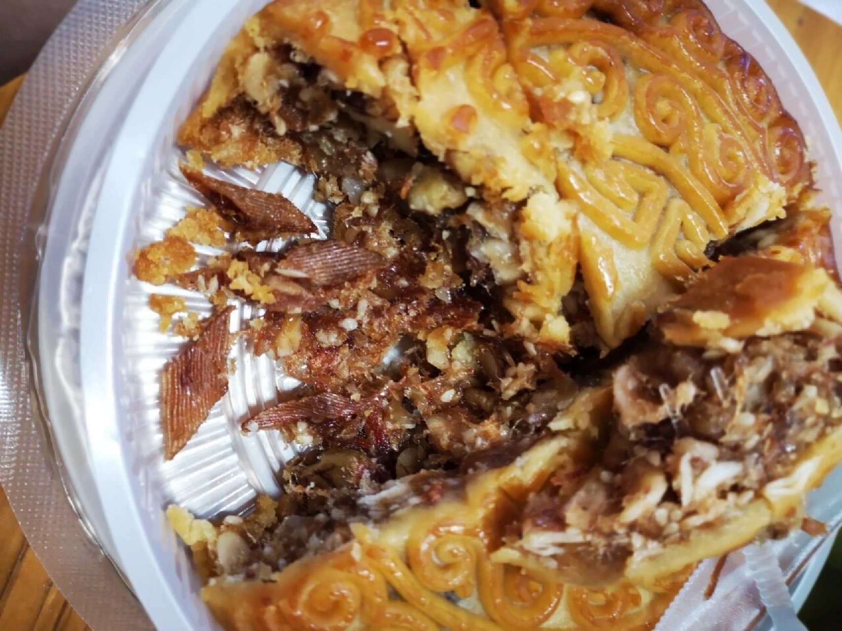 北海特色～海鲜沙虫月饼 作为一个土著我也不喜欢本土最最最传统的