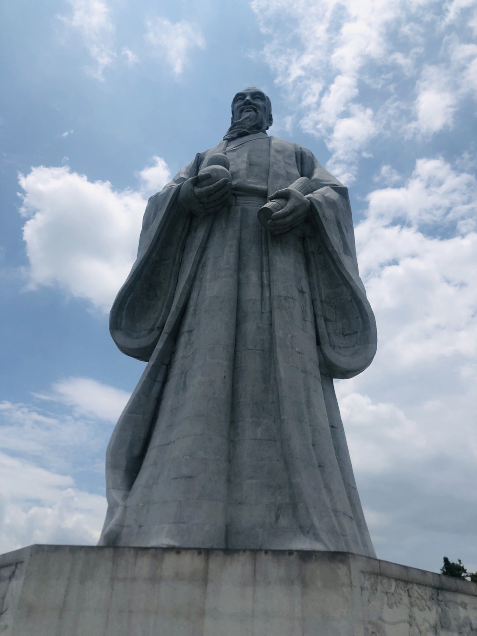 樟树一日游 ①去樟树先是到的岐黄小镇,小镇里有湖,可以游船08.