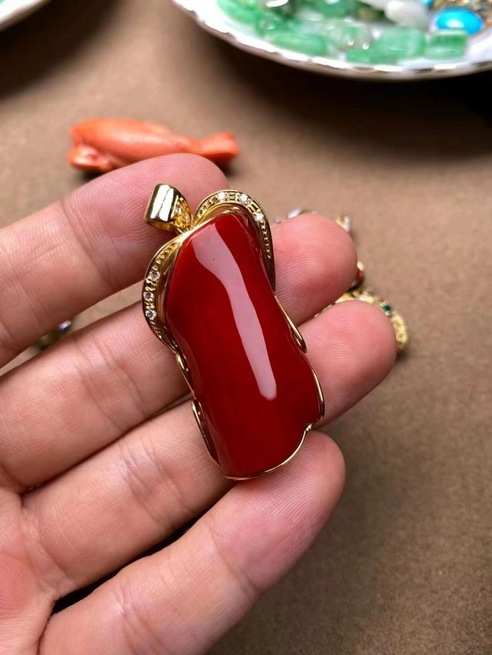 红珊瑚饰品为何如此受欢迎?哪款最有价值?