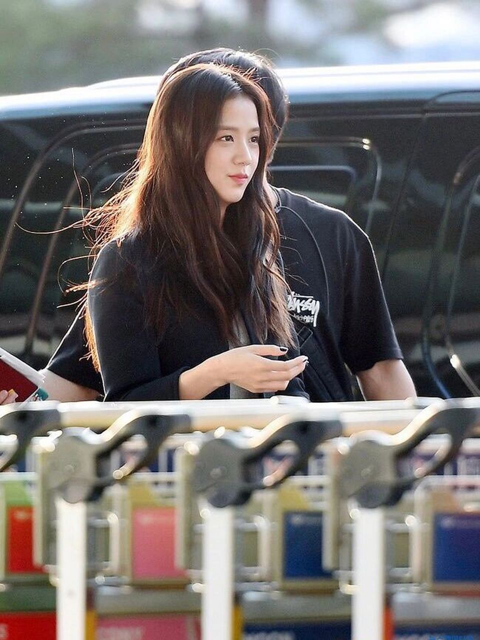 jisoo最新机场路透|高级日常通勤穿搭 #通勤穿搭# #职场通勤穿搭