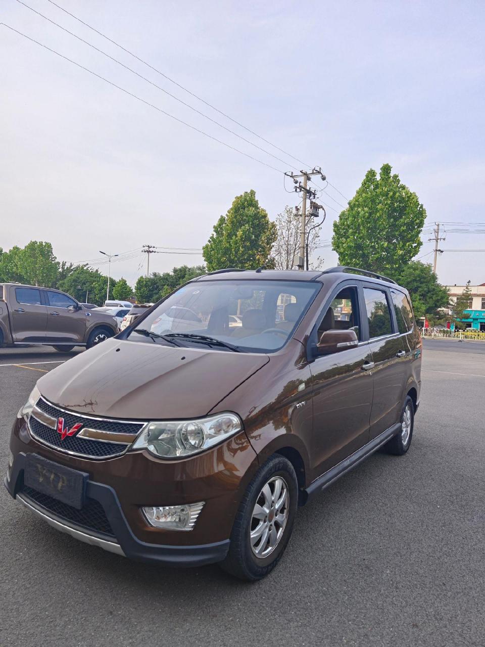 最新到家16年(自动挡)五菱宏光s,全车原版原漆,实表跑了5万公里.