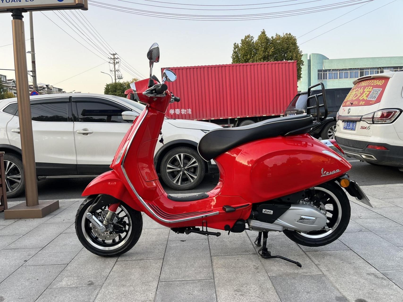 6000多公里,过户一次,成色很新维斯帕vespa