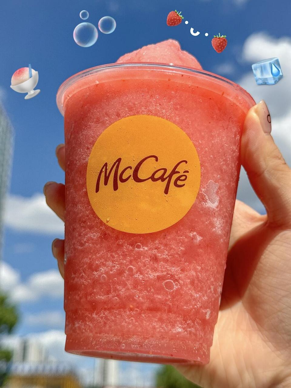 91麦咖啡的红颜草莓雪冰 草莓控都给我去喝!