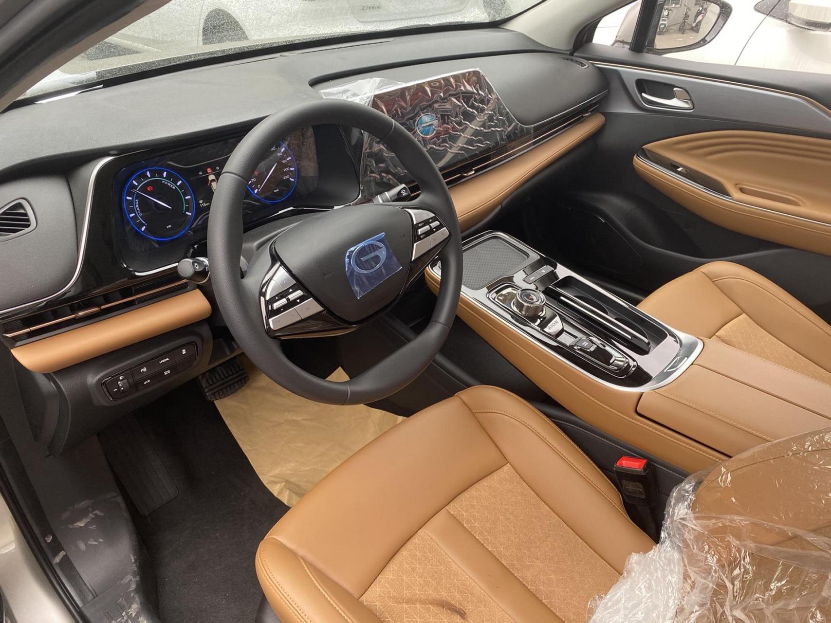 广汽埃安魅580现车 续航460公里 质保5年50万公里