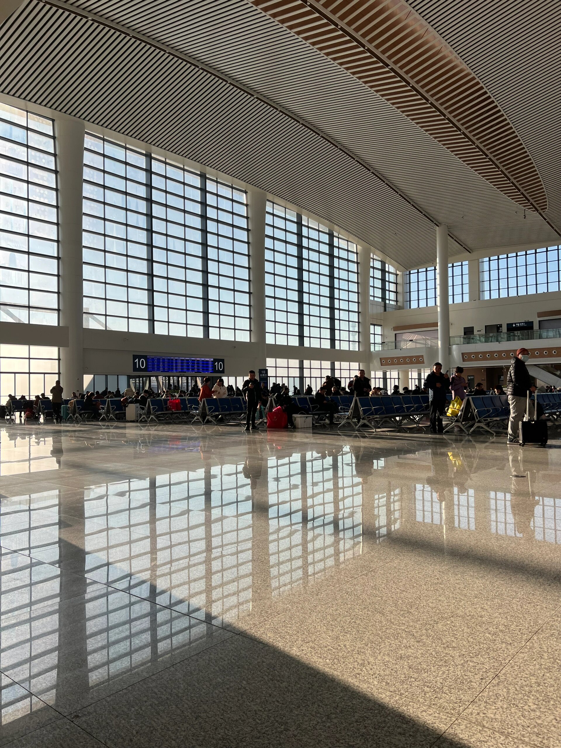 莆田站 换乘 中转换乘 今天跑莆田站换乘,还担心37分钟来不及,结果四