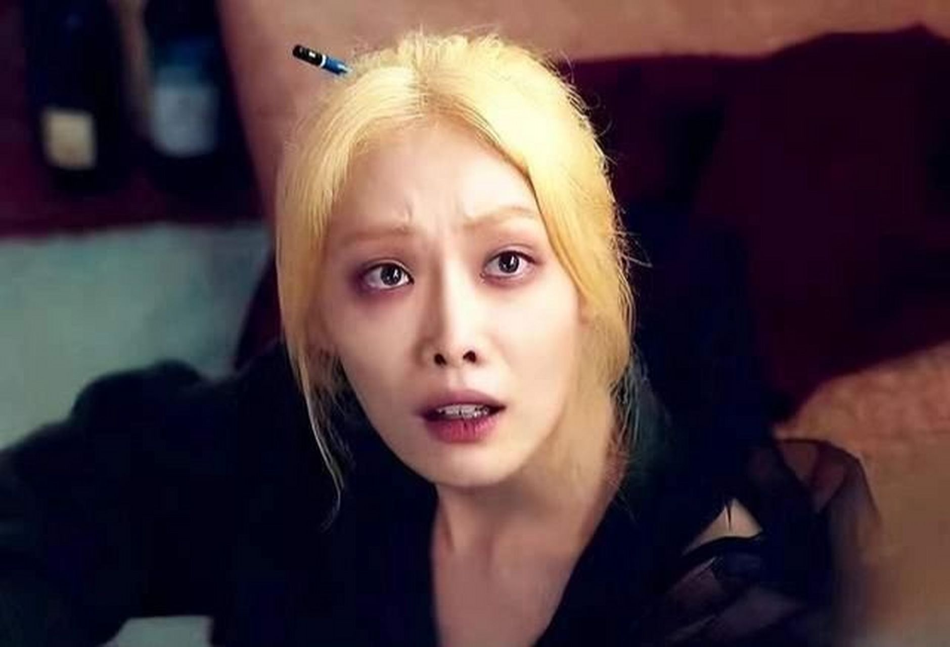 河道英,家里逃税漏税了上百亿的李莎拉,《黑暗荣耀》里的这三位有钱人