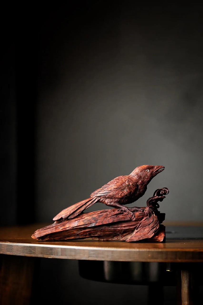 鸟石图,黄花梨木雕摆件