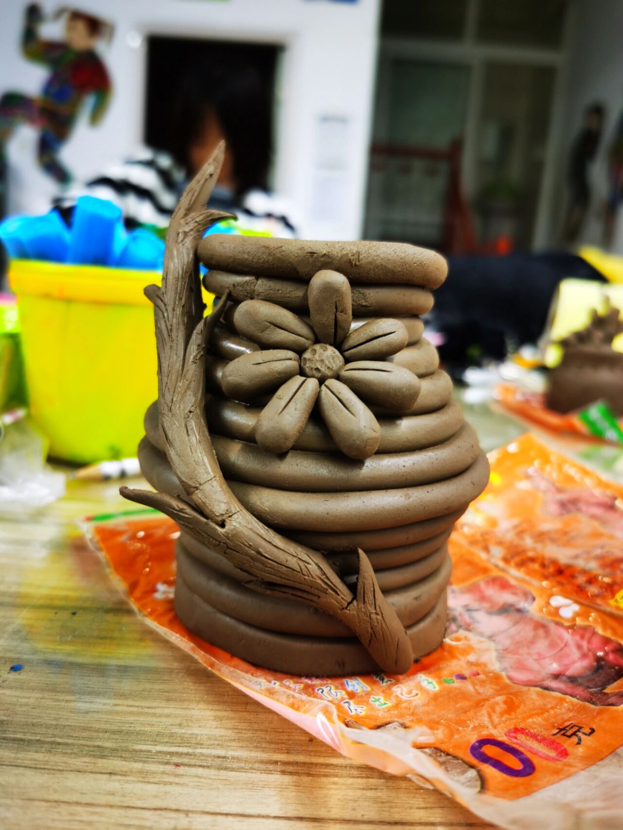 陶泥 《泥条盘筑》 感觉大家更喜欢陶泥作品