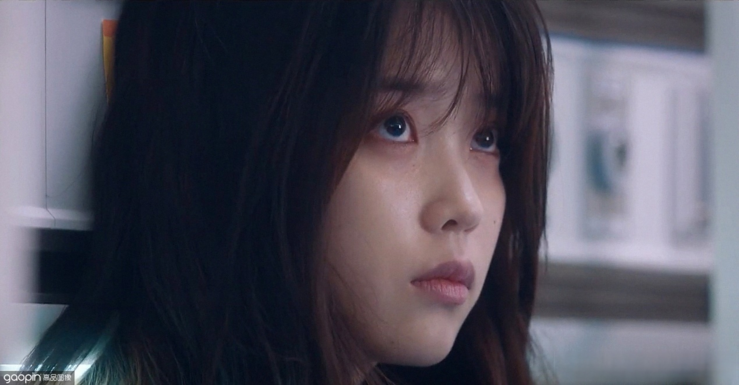 今日剧评-《我的大叔》  李至安是一个在社会底层中成长的20初女性