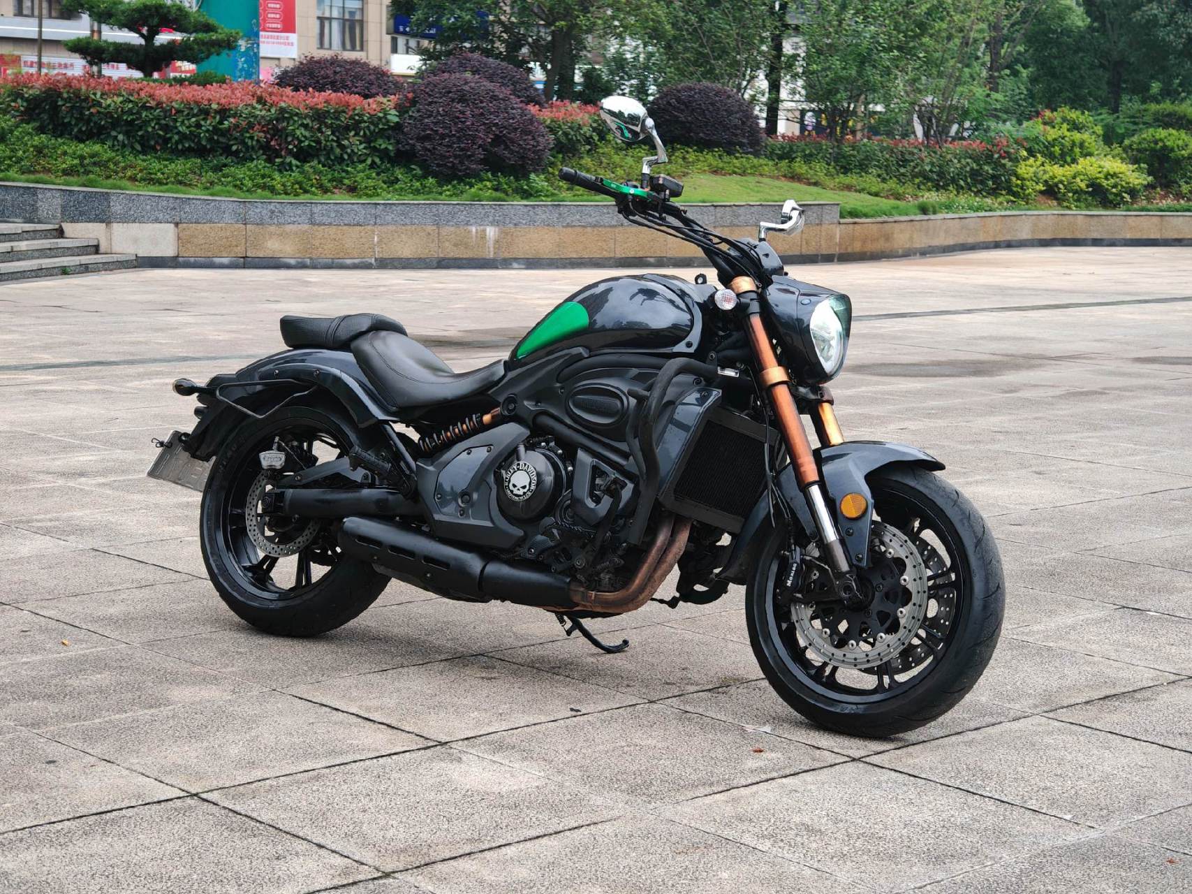 车型:摩枭500mg摩托车 公里数:9800 上户日期:2019-7 保险日期:2024-7