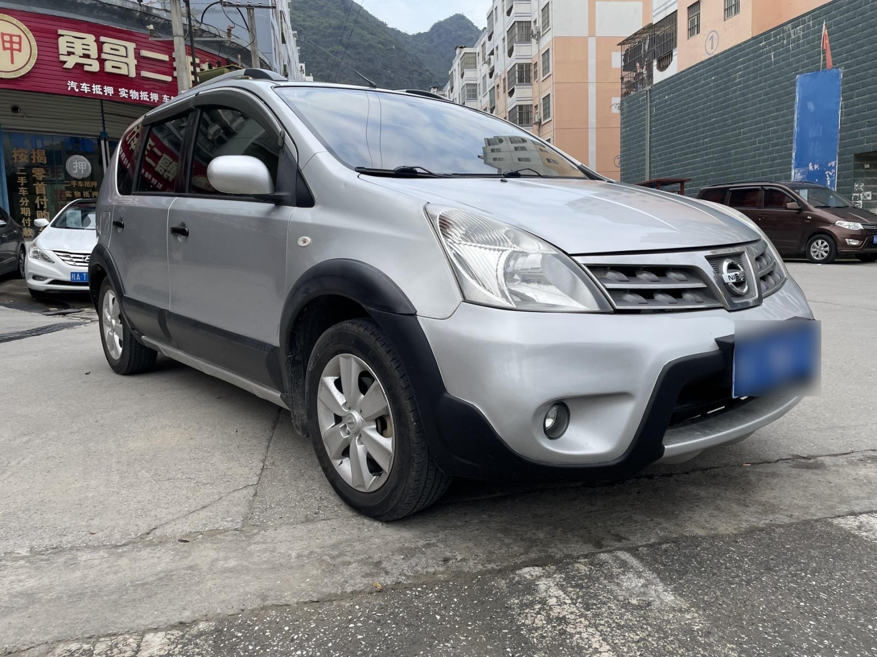 上架:11年日产骊威,自动1.6排量,车况精品,发动机波箱原版,现在只要2.