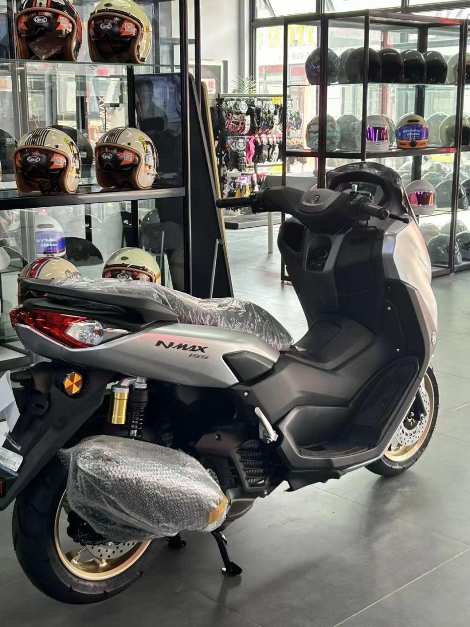 全新雅马哈nmax155 tcs版 墨绿,暗夜灰,闪电银 国内整车进口155cc级