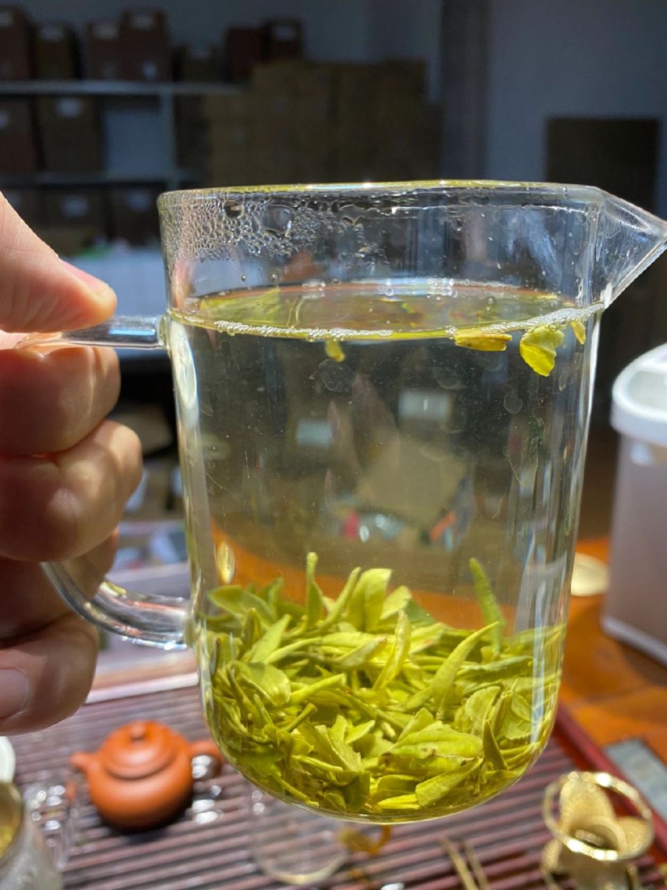 日照绿茶的正确冲泡方法 绿茶属于不发酵的茶叶,所以冲泡时更注重茶叶