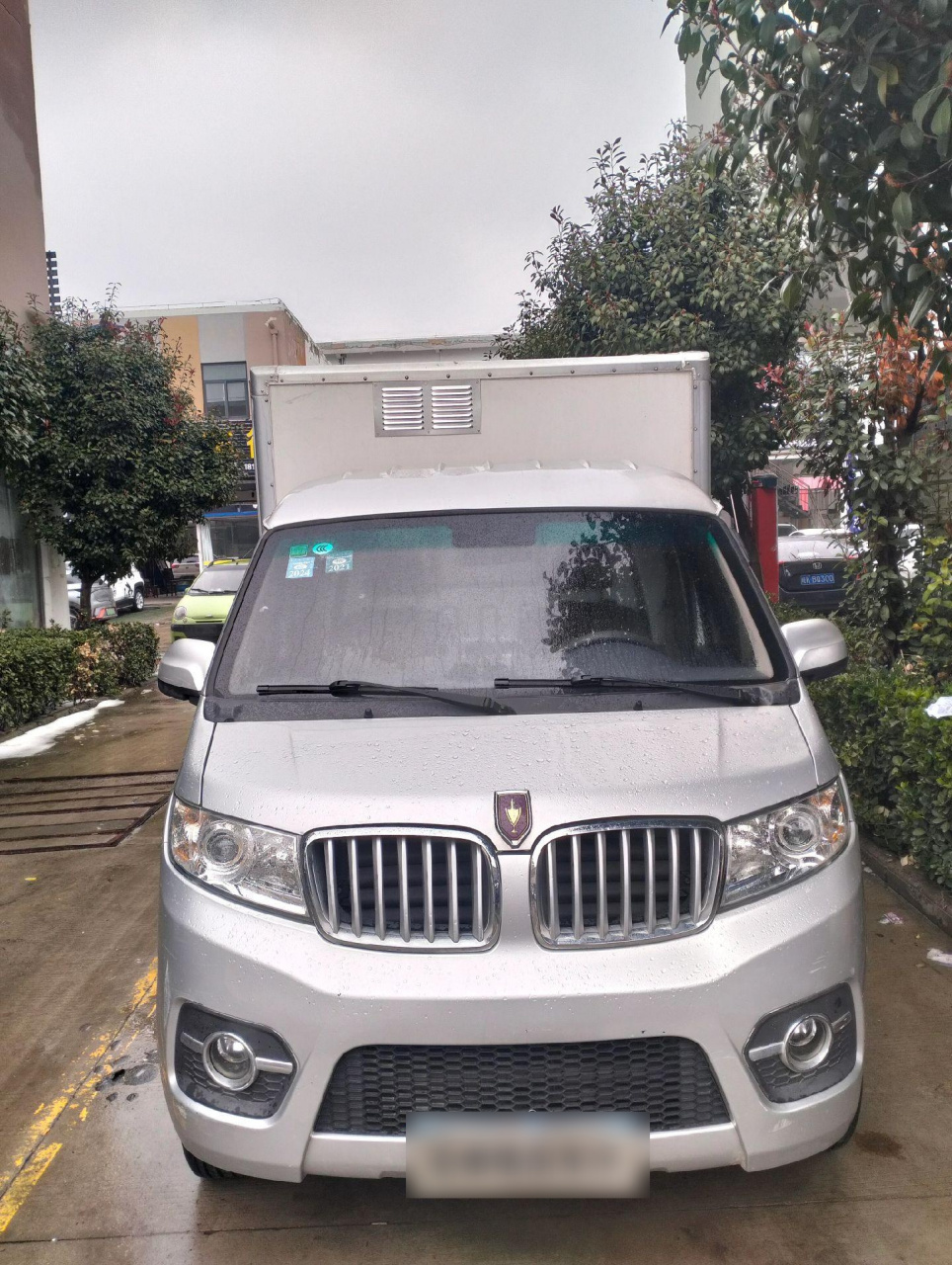 19年金杯箱货,三米后箱,带侧开门.带空调带助力助力,1.