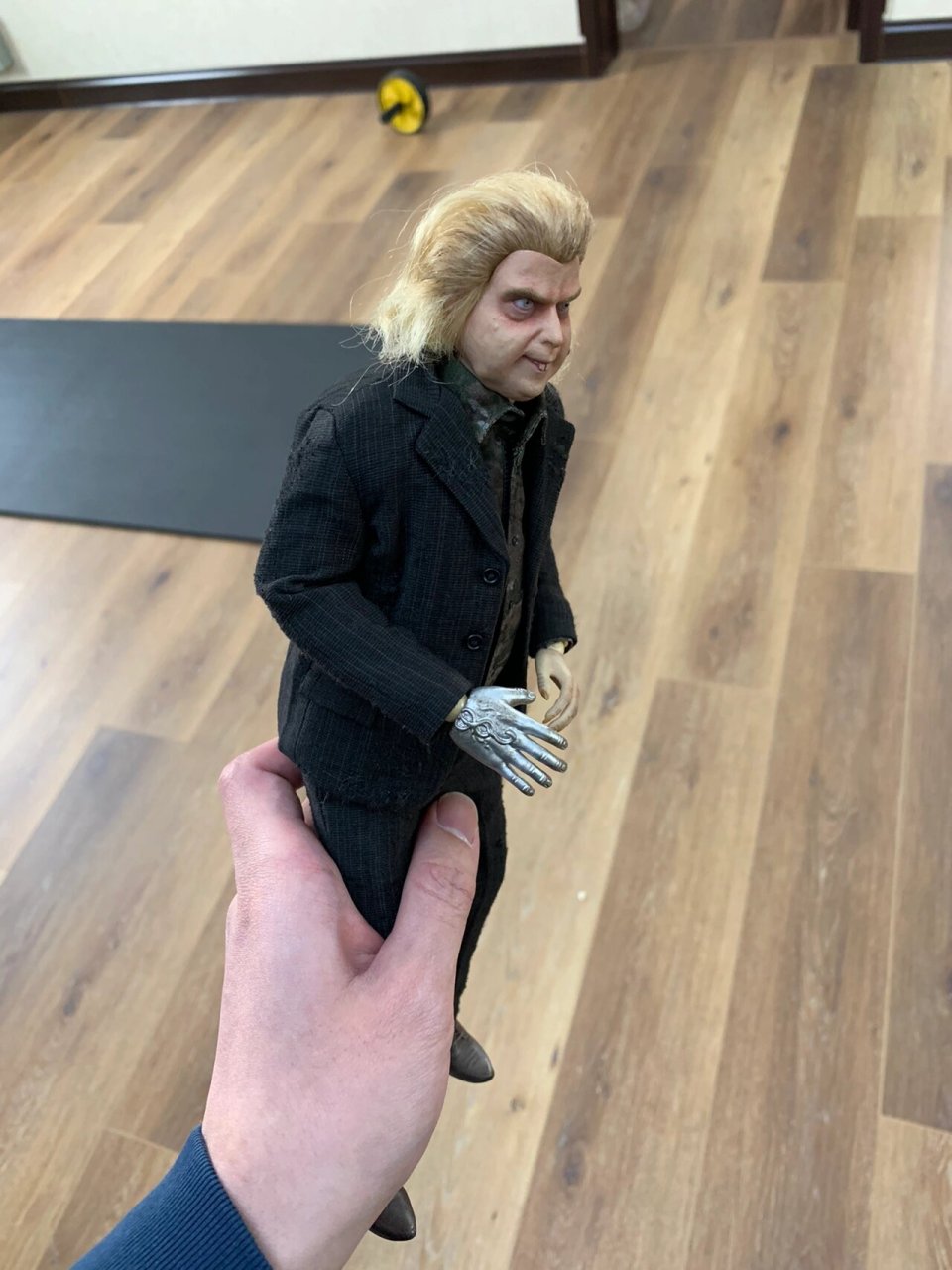 虫尾巴和小巴蒂克劳奇 分享一下由staracetoys出品的小矮星彼得和自d
