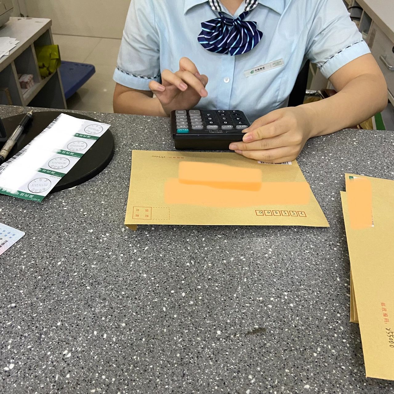 关于寄信 16615挂号信 必须到邮局营业窗口交寄,出具国内挂号信函