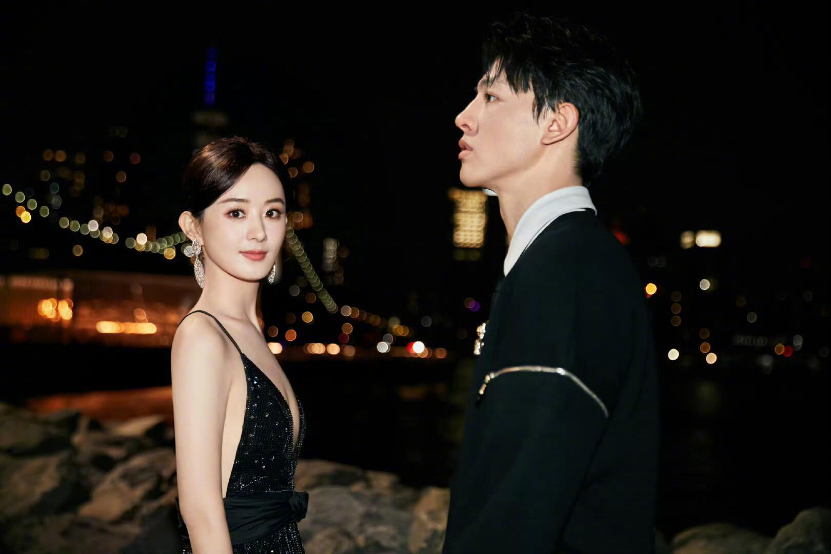 咪咕星鲜事#赵丽颖尹昉合照剧里到剧外,都极致浪漫 就这个在人间超绝