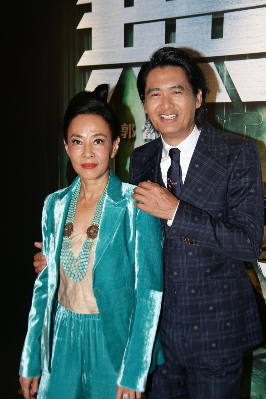发嫂陈荟莲孖袁咏仪搞甜蜜惊喜 周润发发哥刚迎来68岁生日,发嫂陈荟莲