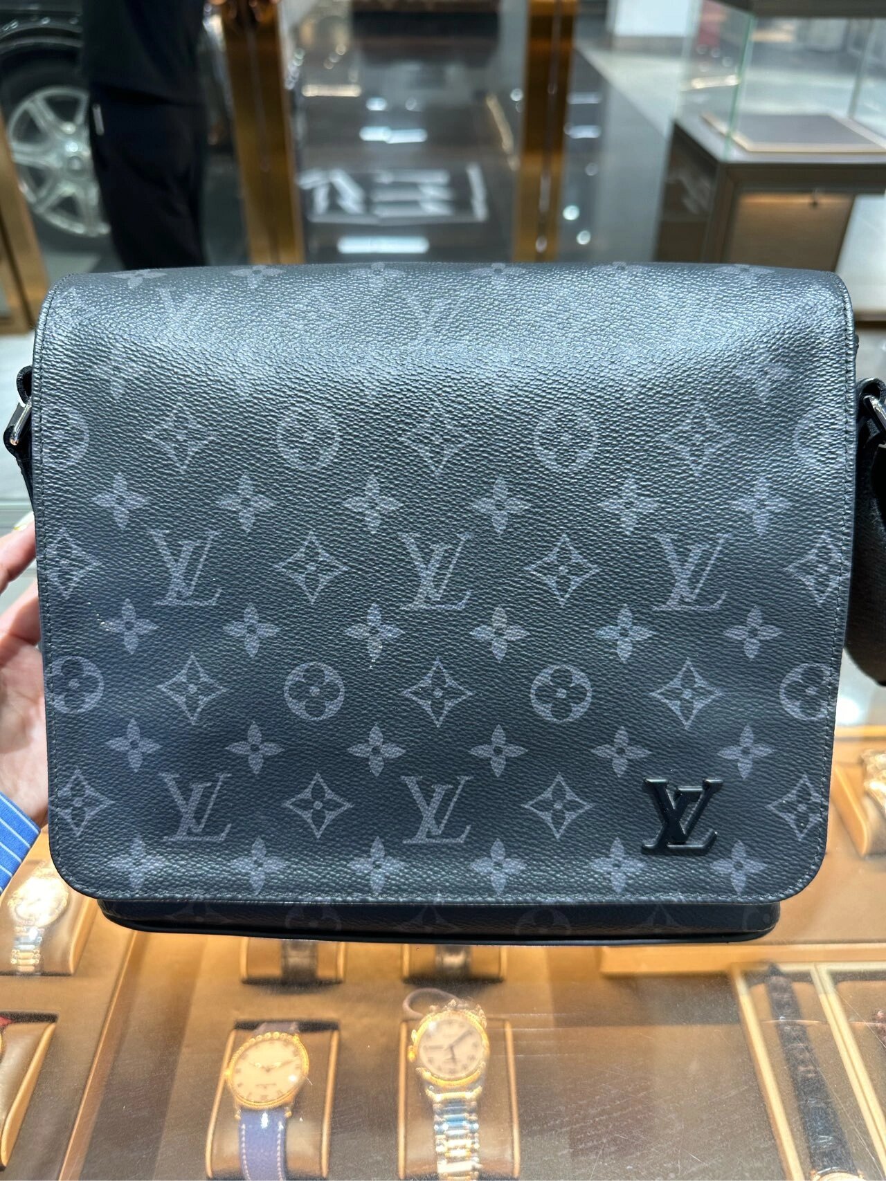 lv男士单肩包 louis vuitton lv district 经典老花 帆布拼牛皮邮差包