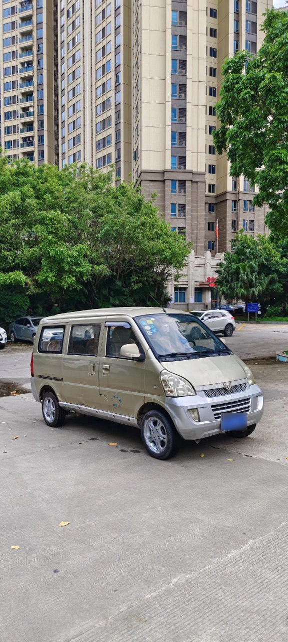 五菱荣光面包车商务车.准12年五菱荣光,1.