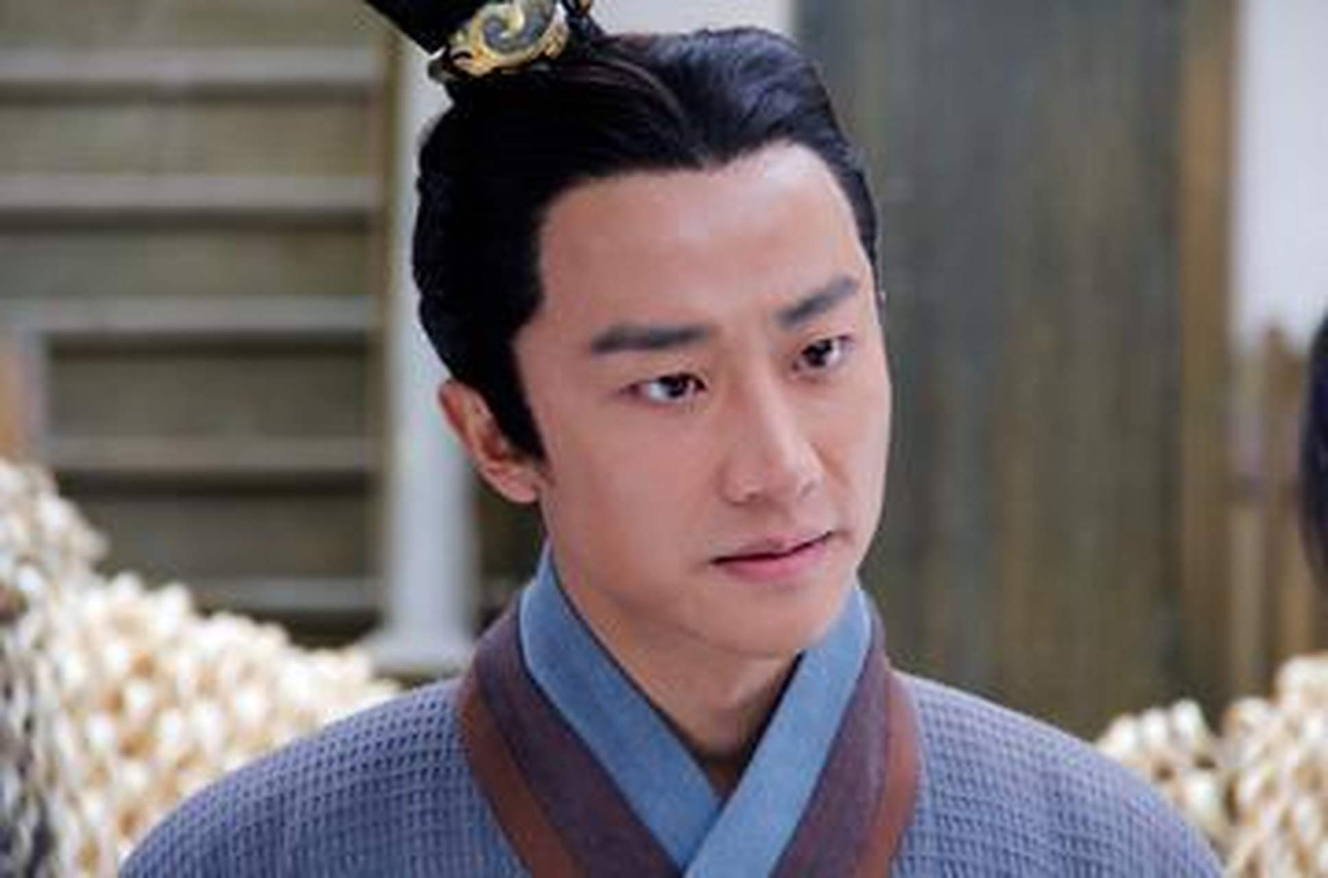 02 黄轩在《芈月传》中饰演的黄歇可谓是一次出色的演绎.