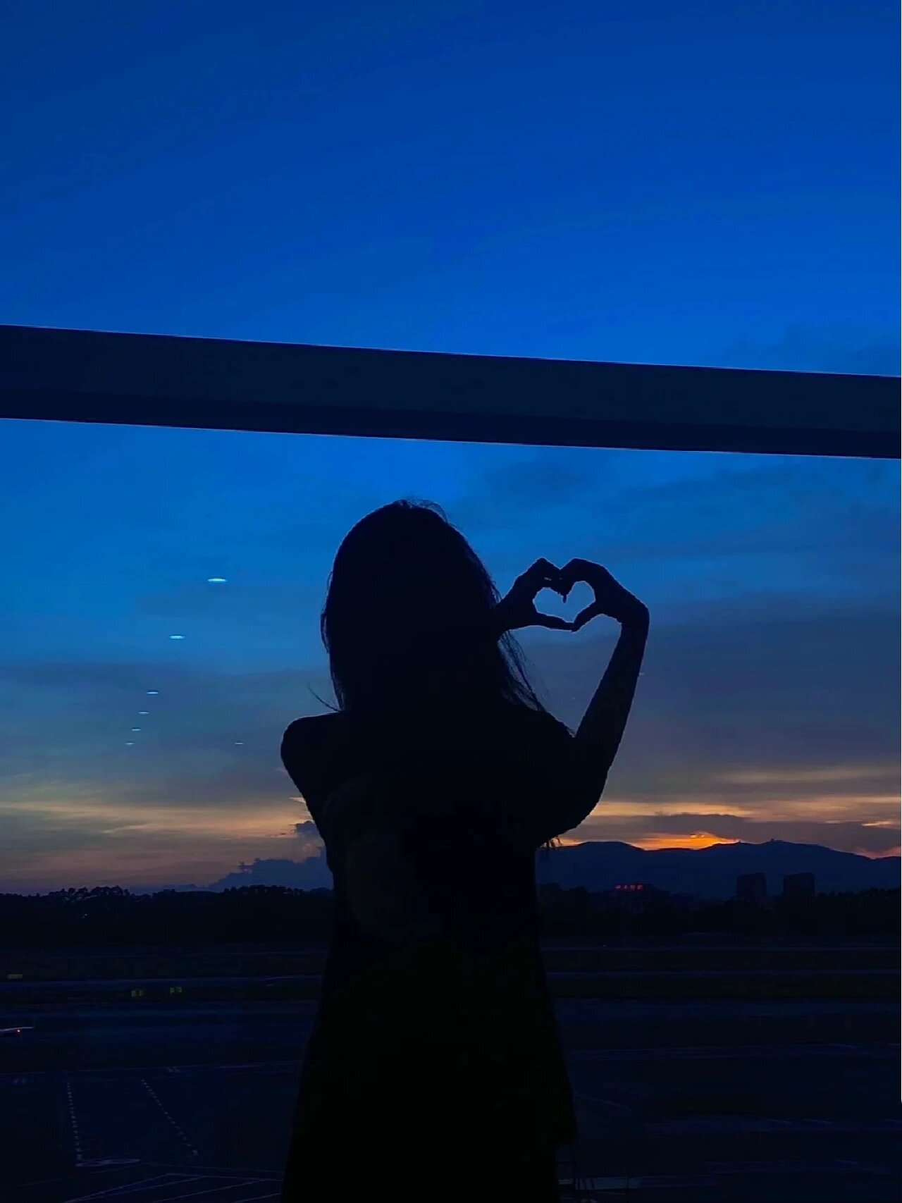 日落头像1(比心)